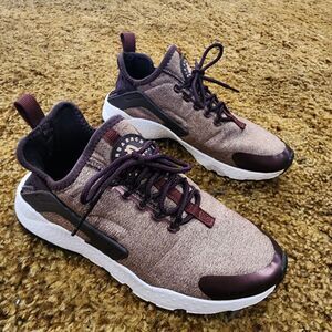 Nike Air‎ Huarache Run Ultra Women's Shoes Burgundy Heather Size 7